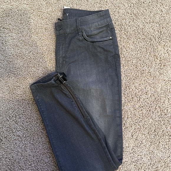 White House black market black washed jeans - Picture 5 of 7